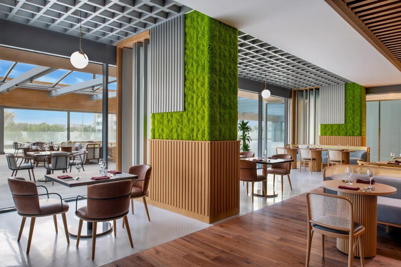 Swissotel Living Jeddah Luaran gambar The restaurant