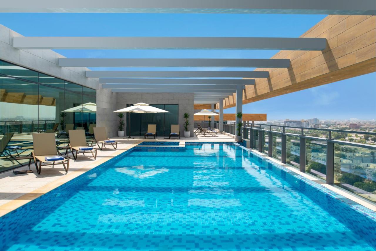 Swissotel Living Jeddah Luaran gambar Rooftop pool