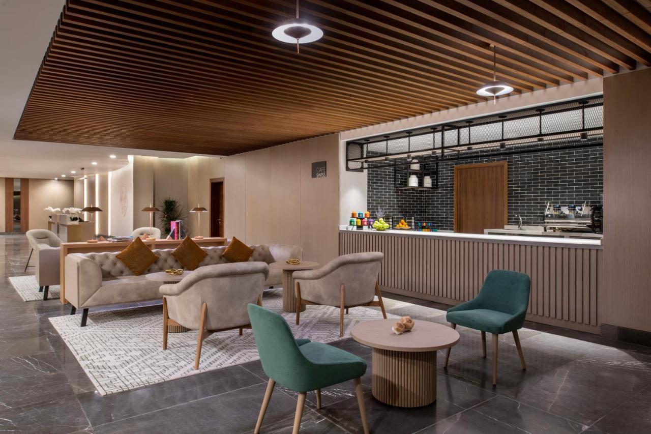 Swissotel Living Jeddah Luaran gambar The lounge at the airport