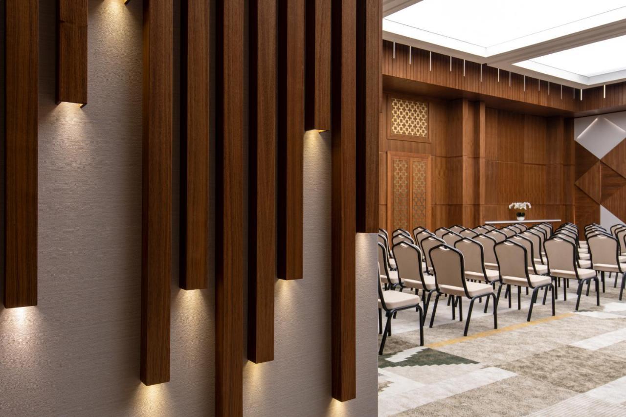 Swissotel Living Jeddah Luaran gambar The interior of the main conference hall