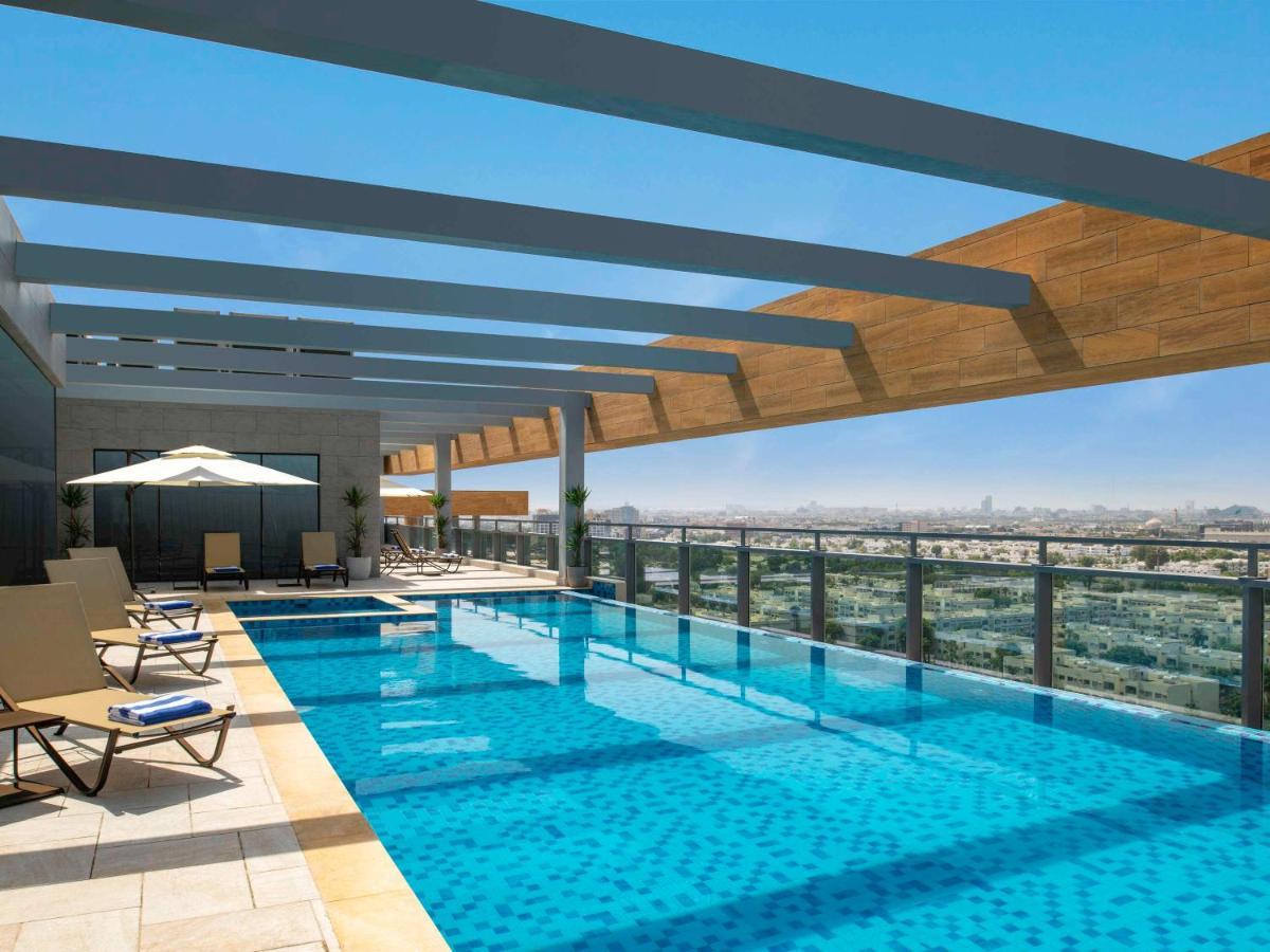 Swissotel Living Jeddah Luaran gambar Rooftop pool